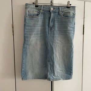 Good American Denim knee length skirt / size 8 / 29